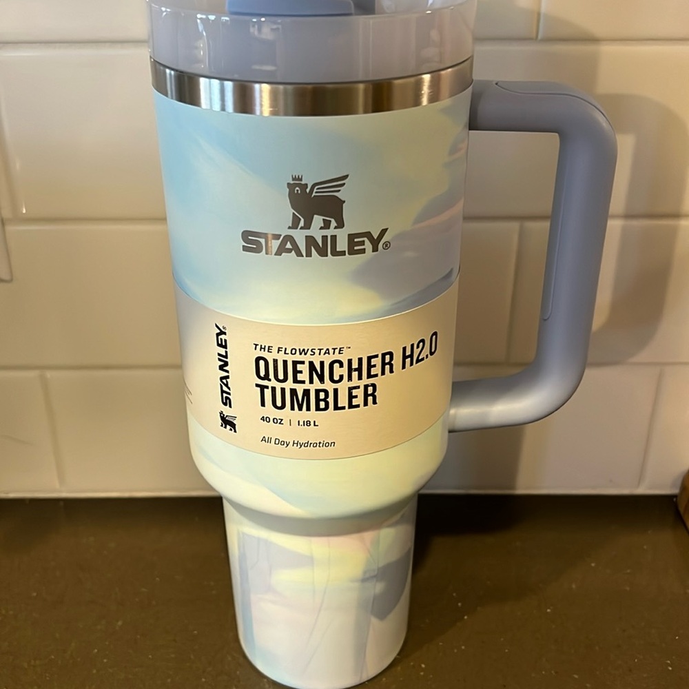 New Stanley Quencher 40oz Cool Serene Light Blue Purple Periwinkle Brushstroke